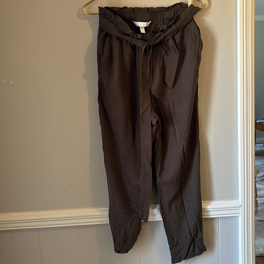 GREEN OLIVE PANTS, SIZE 6, H&M